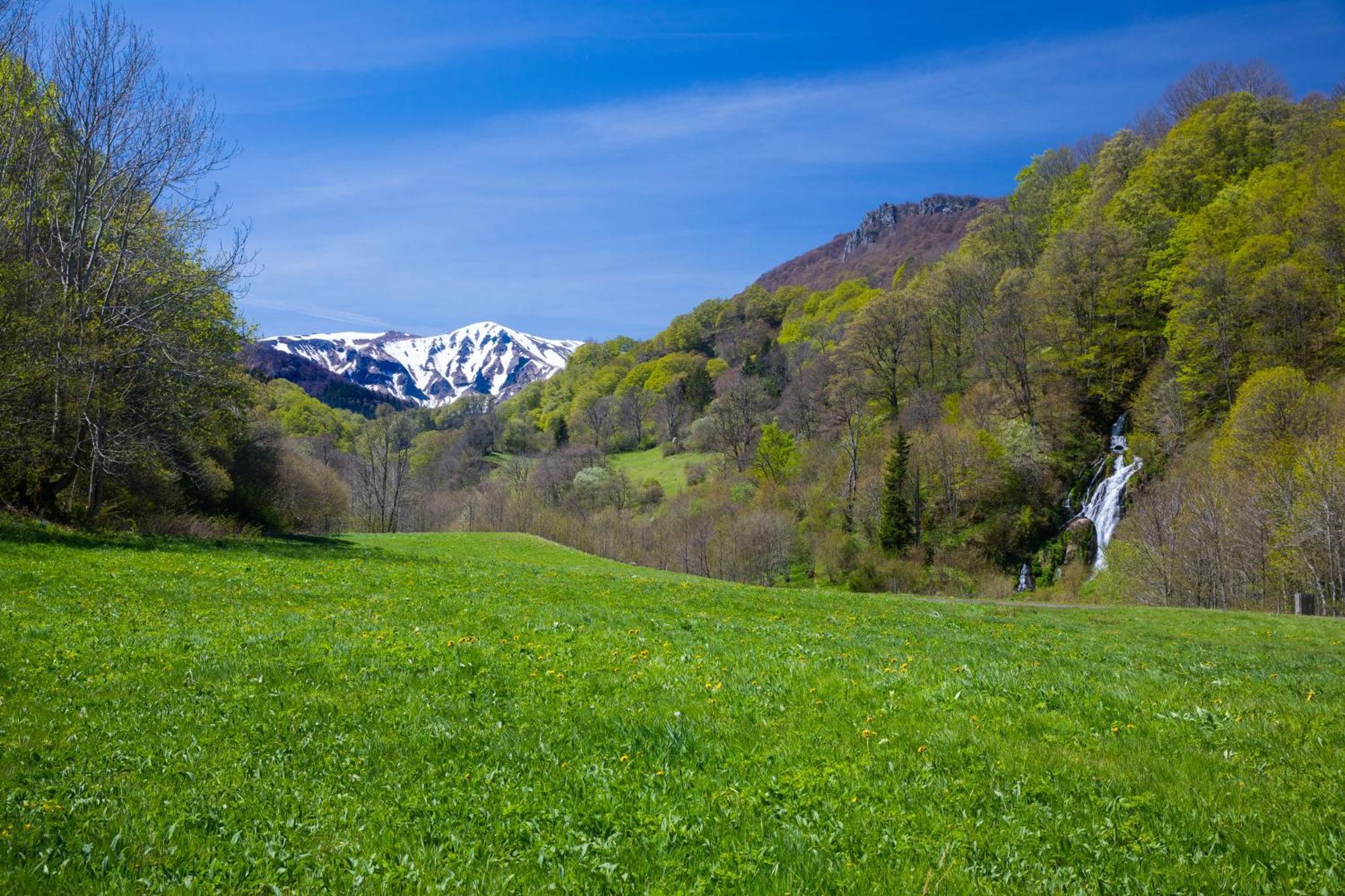 Vila La Dormeuse Du Val Chambon-sur-Lac Exteriér fotografie